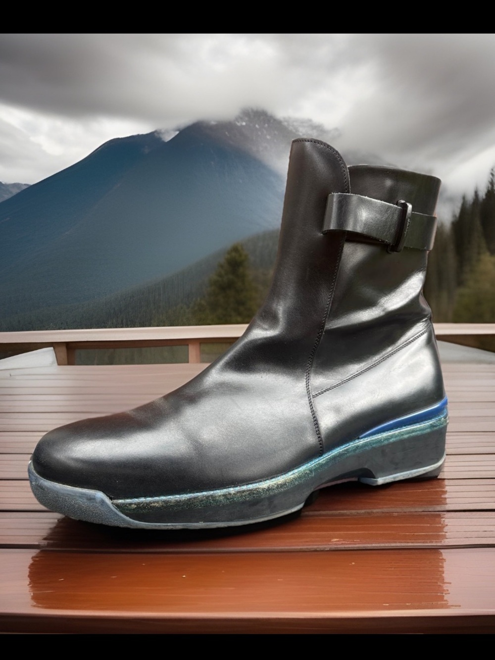 Salvatore Ferragamo Men's Black Leather Ankle Boots with Blue Trim size 8.5